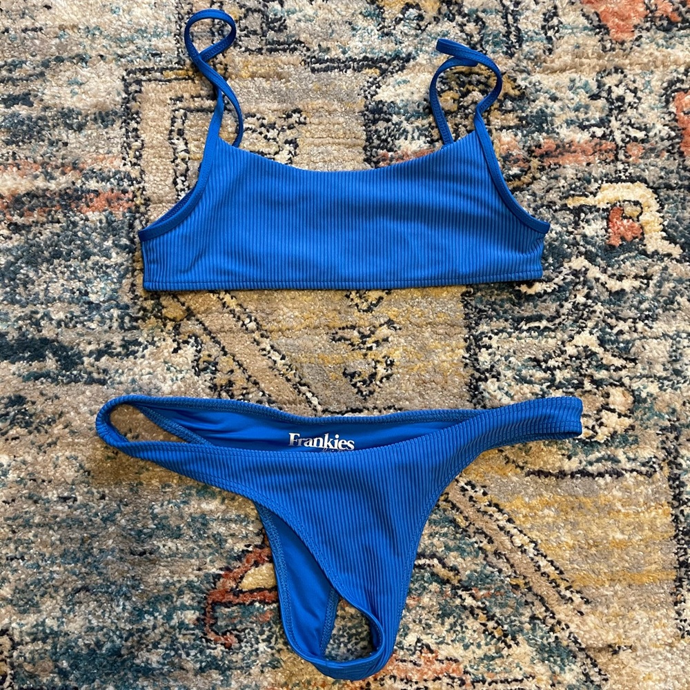 Frankie’s Bikinis M/L Boots Blue Suit
